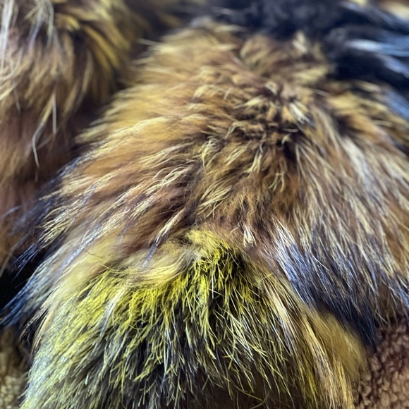 RARE vtg 1970s 100% authentic lamb skin Racoon Fur trim Yellow coat Penny lane - Picture 7 of 15